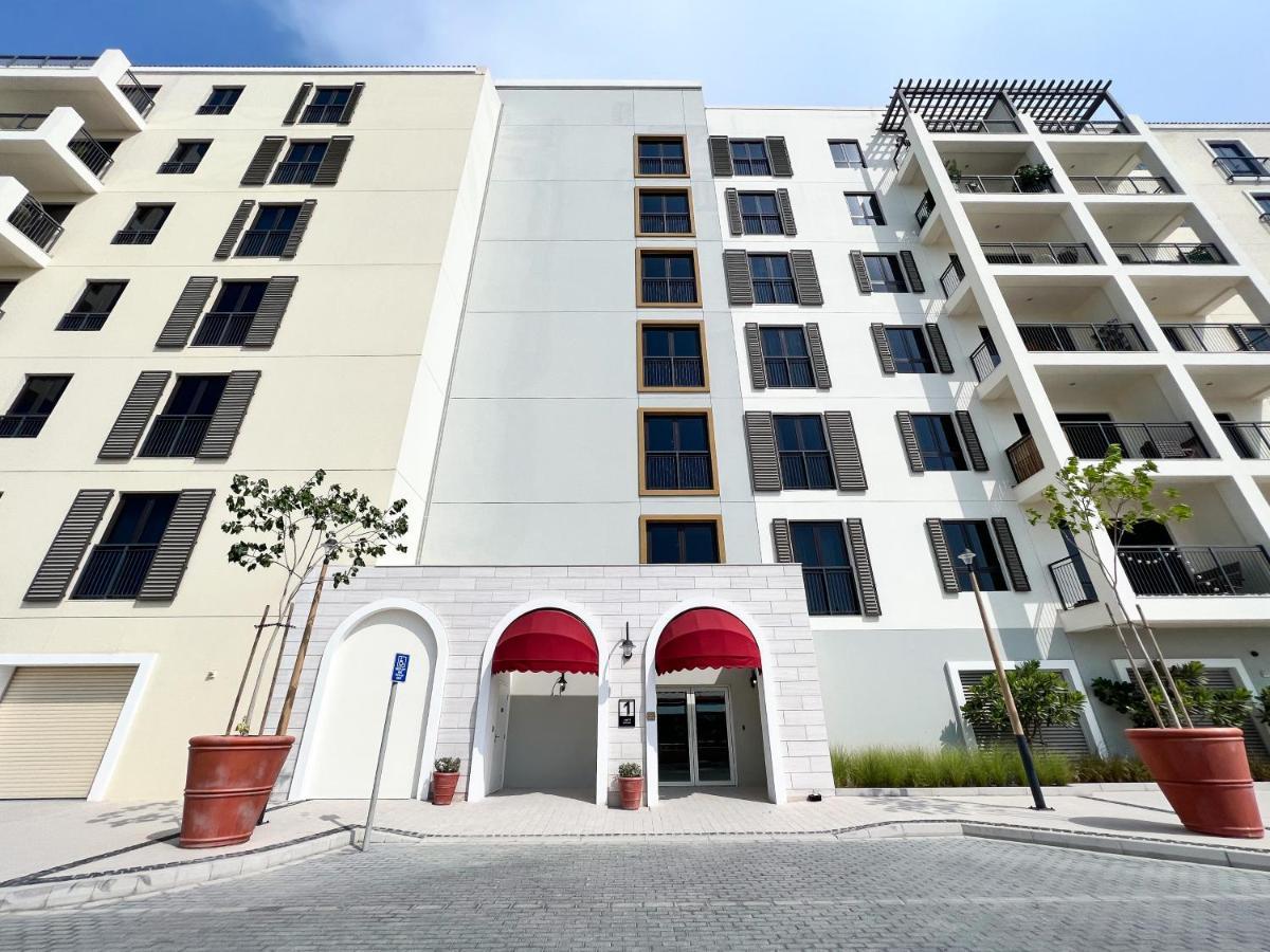 Apartment Bustling Hotspot - Stylish Interior - La Dubai