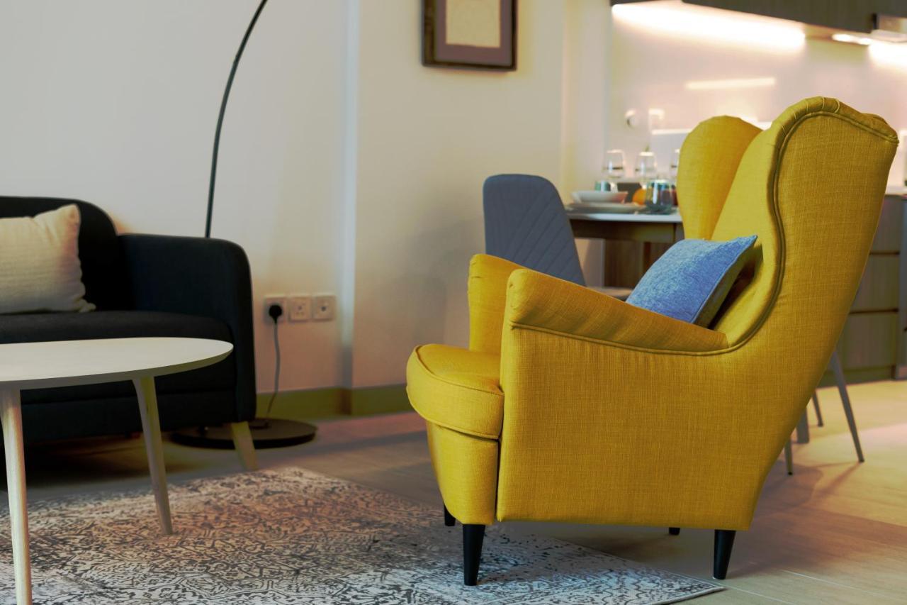 Apartment Bustling Hotspot - Stylish Interior - La Dubai