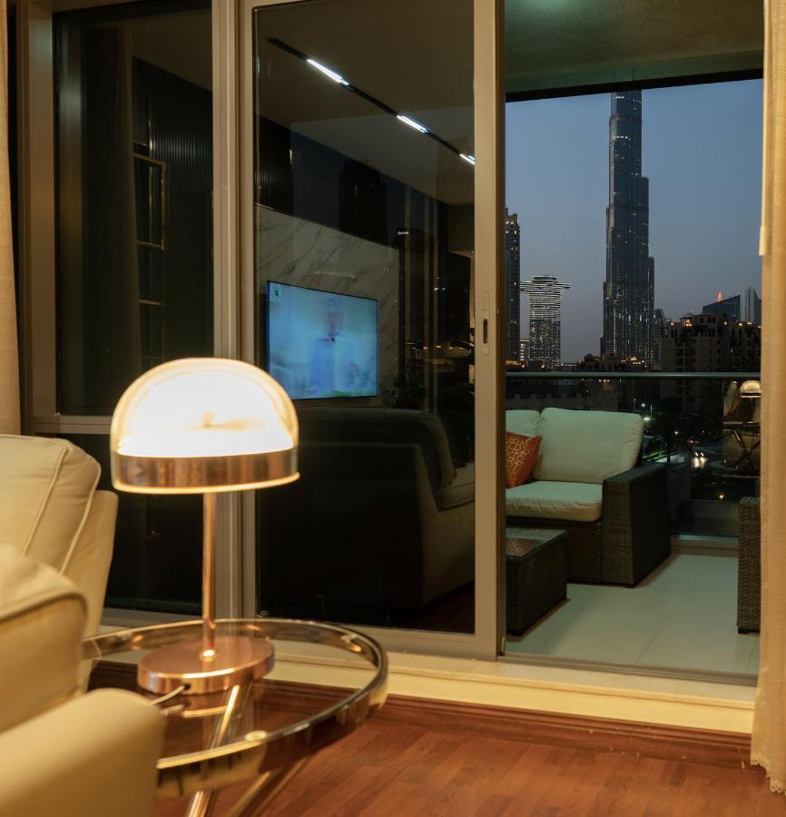 Luxury 3 Bedroom - Direct View To Burj Khalifa Apartment