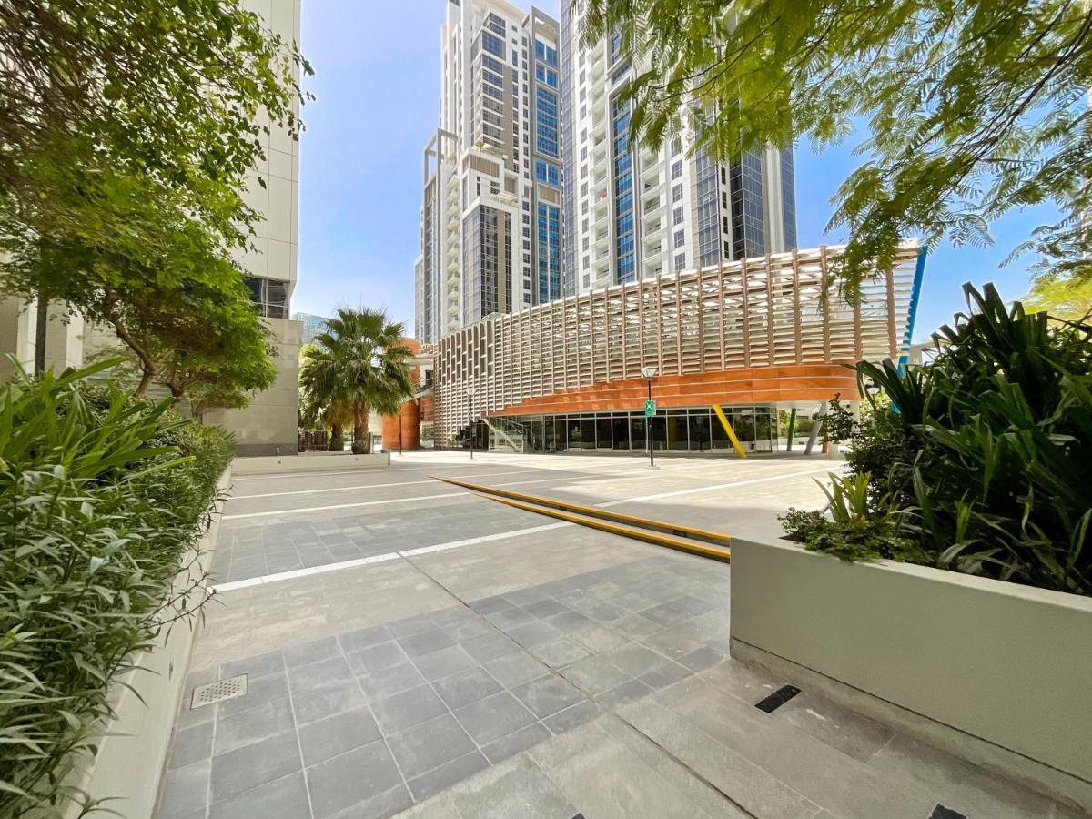 Apartment Higuests - Roomy With Infinity Pool Close To Burj Khalifa Dubai