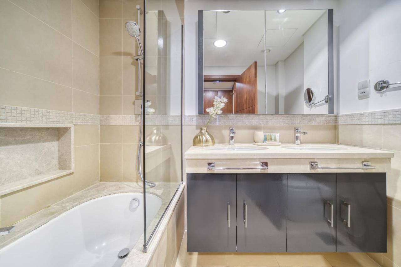Burj Vista, Downtown - Burj Khalifa View - Mint Apartamento