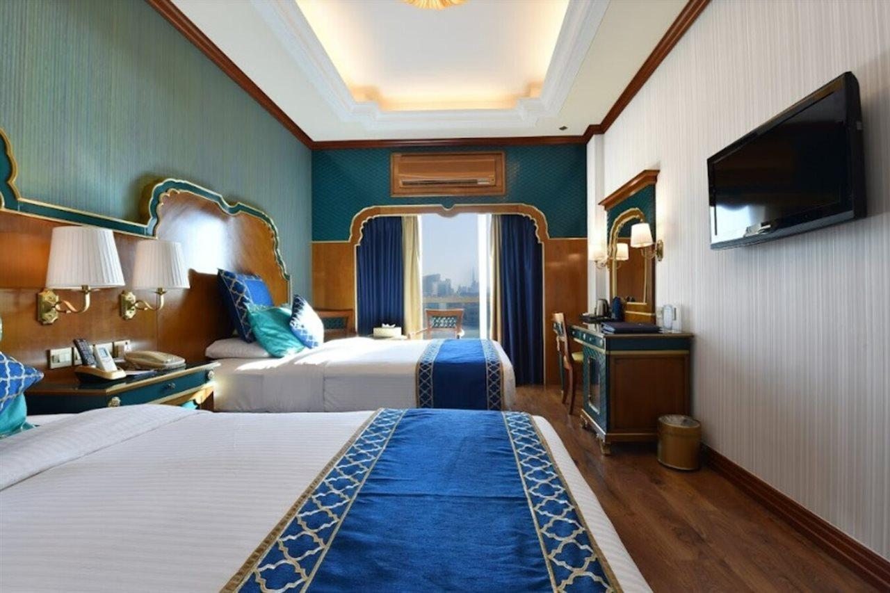 Riviera Hotel 4*