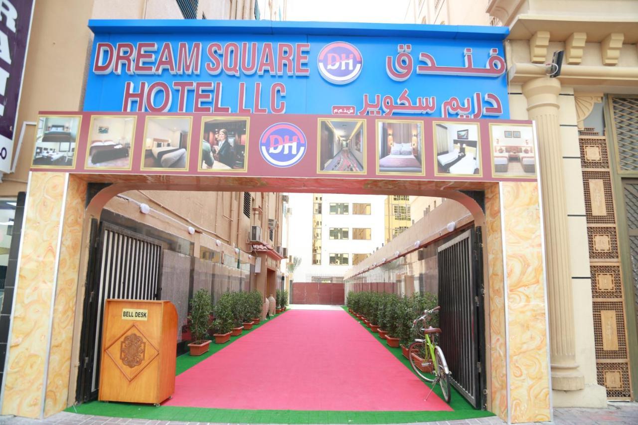 Dream Square Hotel *