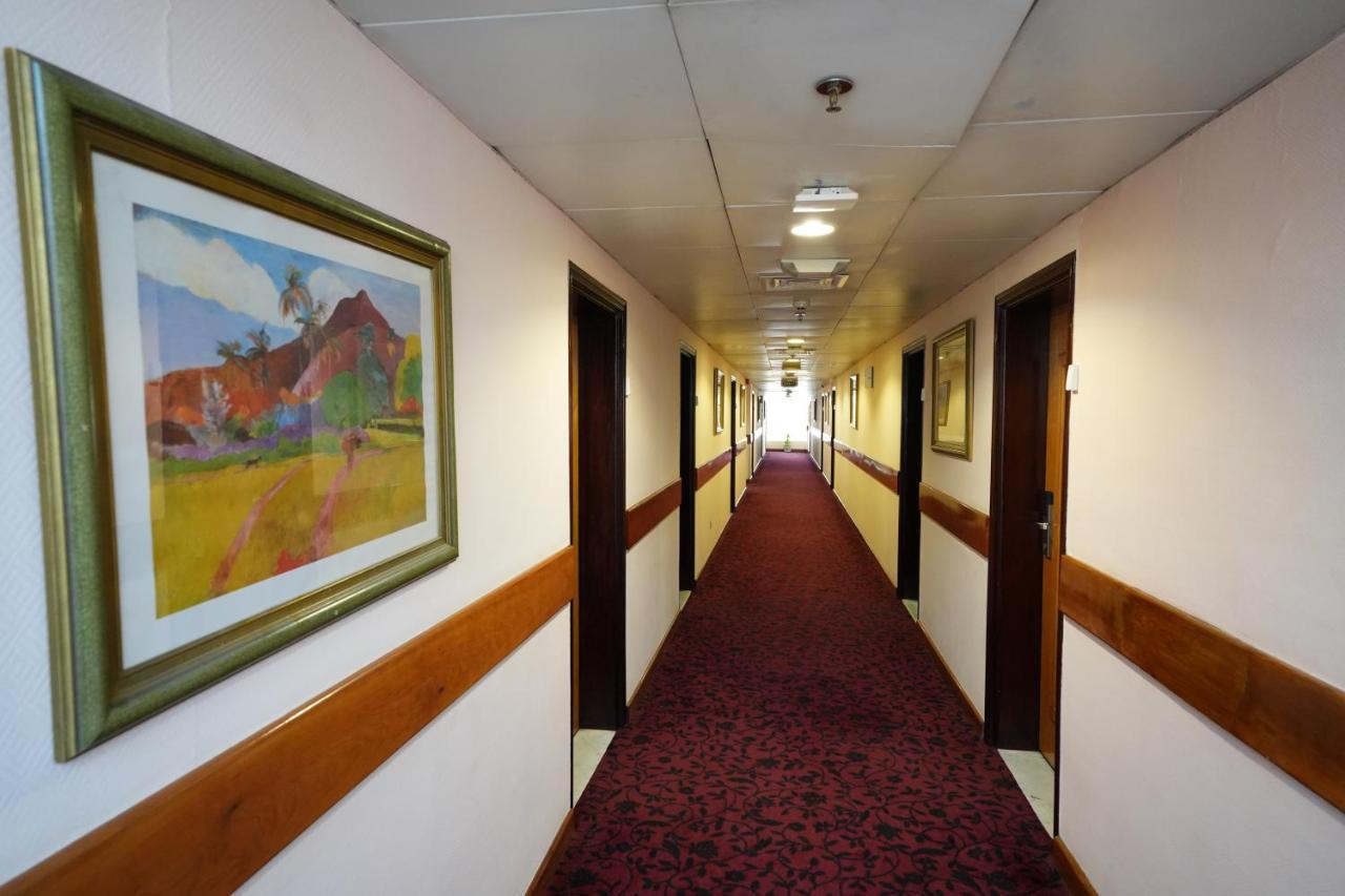 Otel Nine 3*