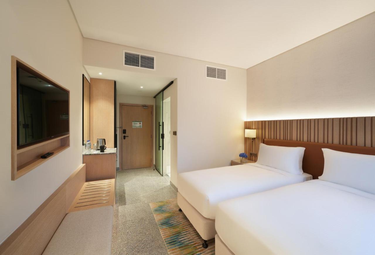Hotel Arabian Park Dubai, An Edge By Rotana