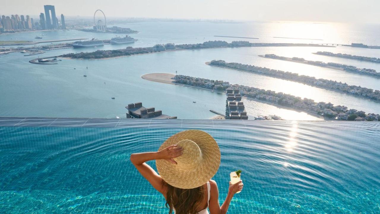 Fam Living - Palm Tower - Palm Jumeirah - Panoramic Daire Dubai