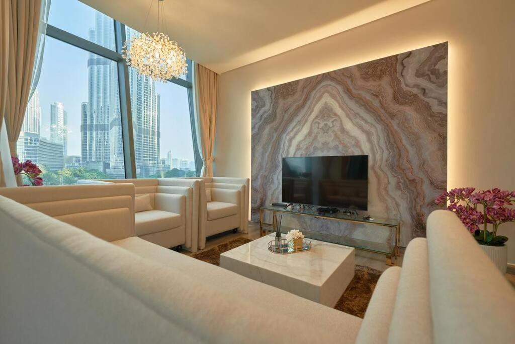 Magnificent Stunning 3 Br With Burj Khalifa View Dubai