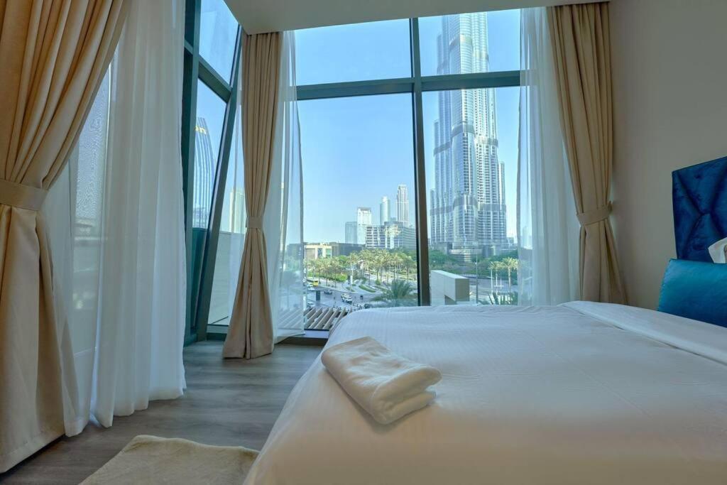 Magnificent Stunning 3 Br With Burj Khalifa View Dubai