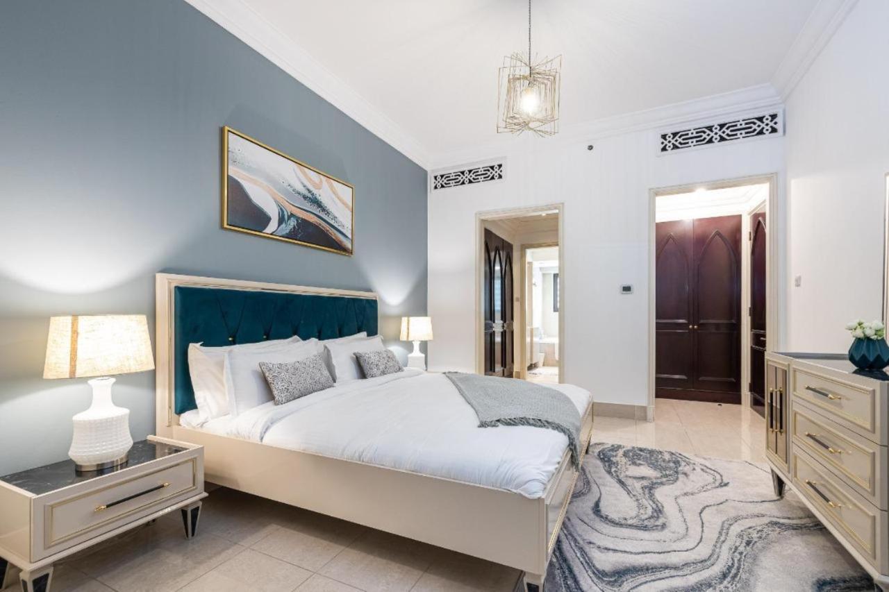 Apartment 1bdr With Burj Khalifa View I Walking Distance To Mall I Tajeer