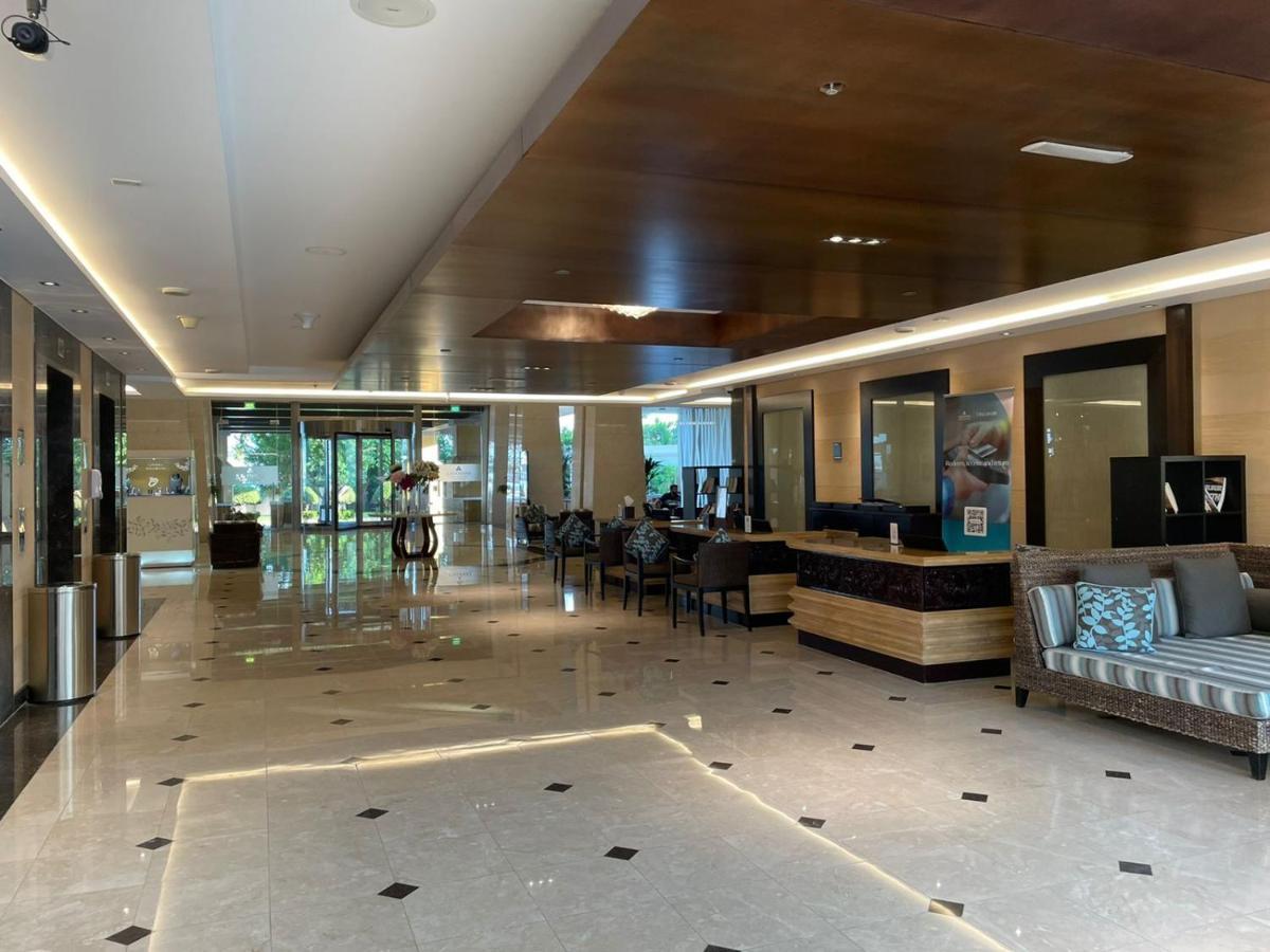 Anantara Palm Jumeirah Connected Anantara