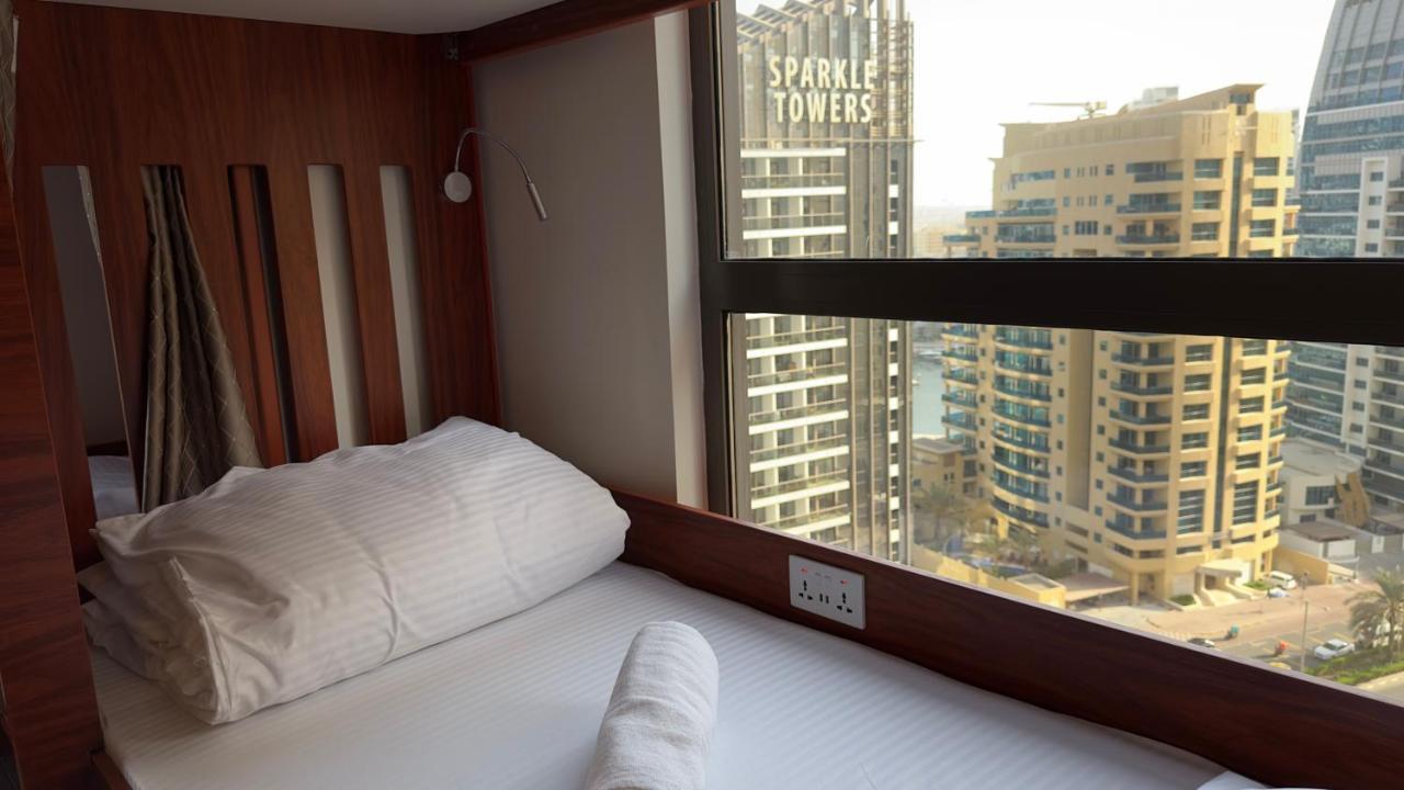 Business Backpackers Jbr