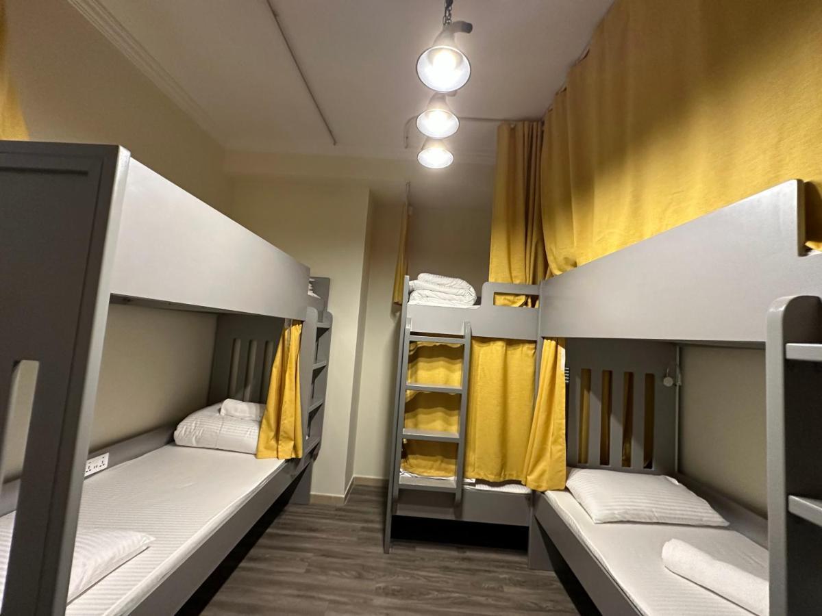 Business Backpackers Jbr