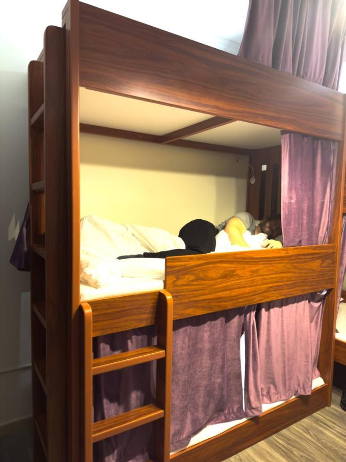 Business Backpackers Jbr * Dubai