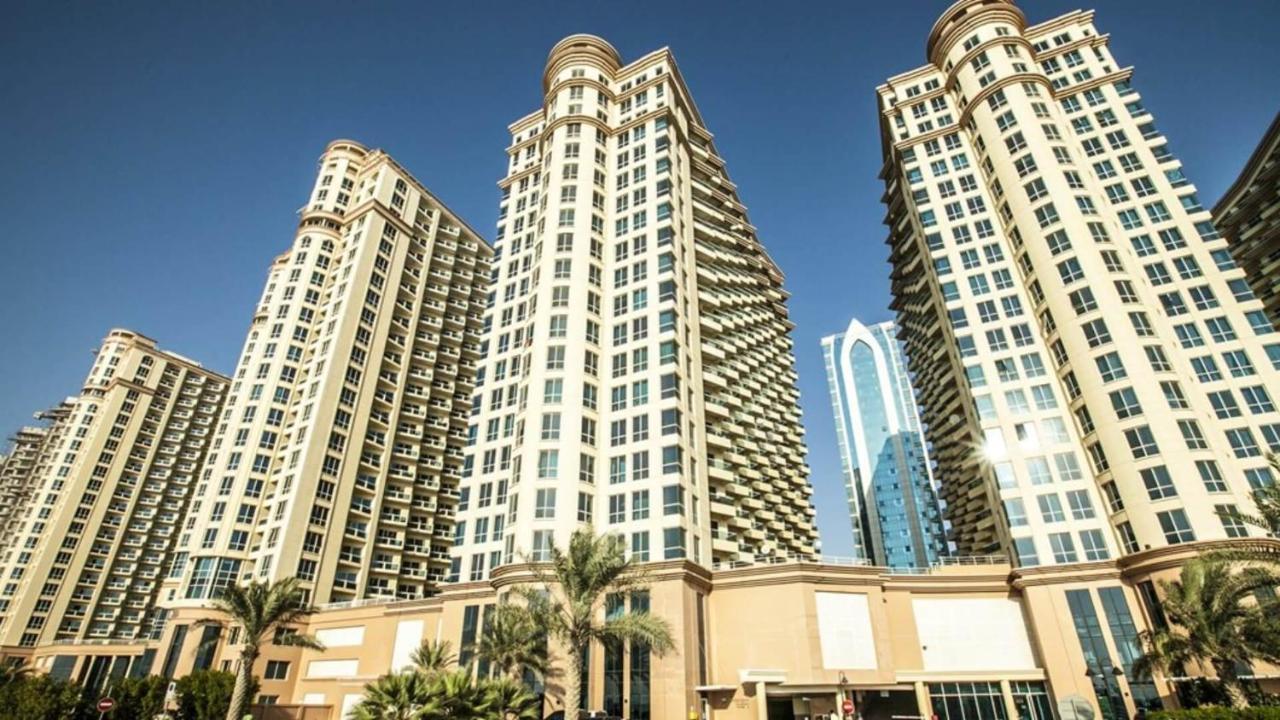 Apartment Stunning 2 Bedroom Overlooking Lake *