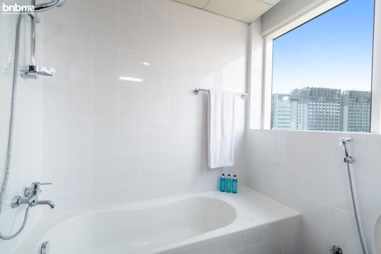 Bnbmehomes - 2br Apt With Burj Khalifa View -1406 Dubai