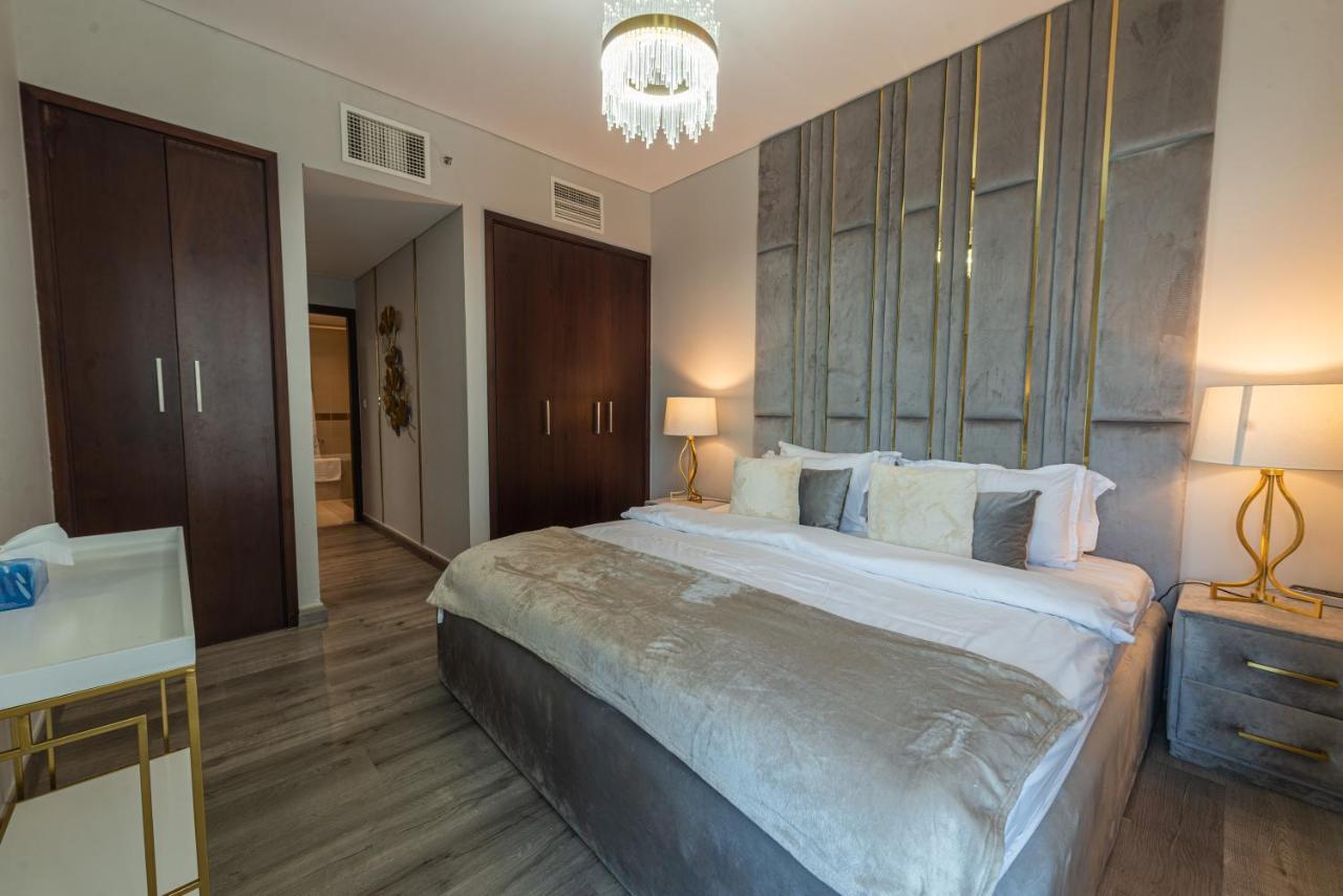 Apartment First Class 2br With Full Burj Khalifa And Fountain View