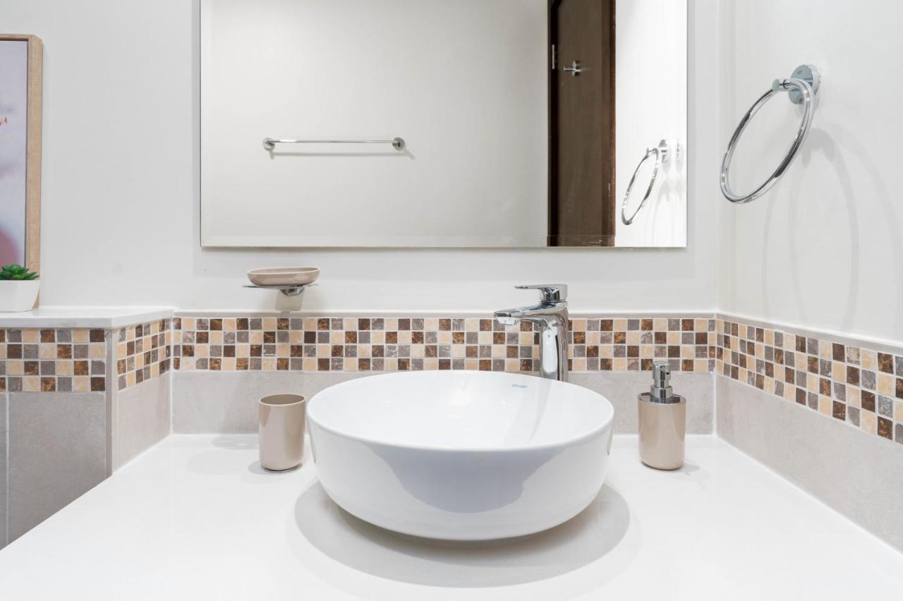Delightful 2br At Reva Residences Apartamento Dubai