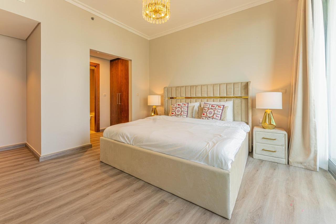 First Class 3br With Full Burj Khalifa And Fountain View Apartment *