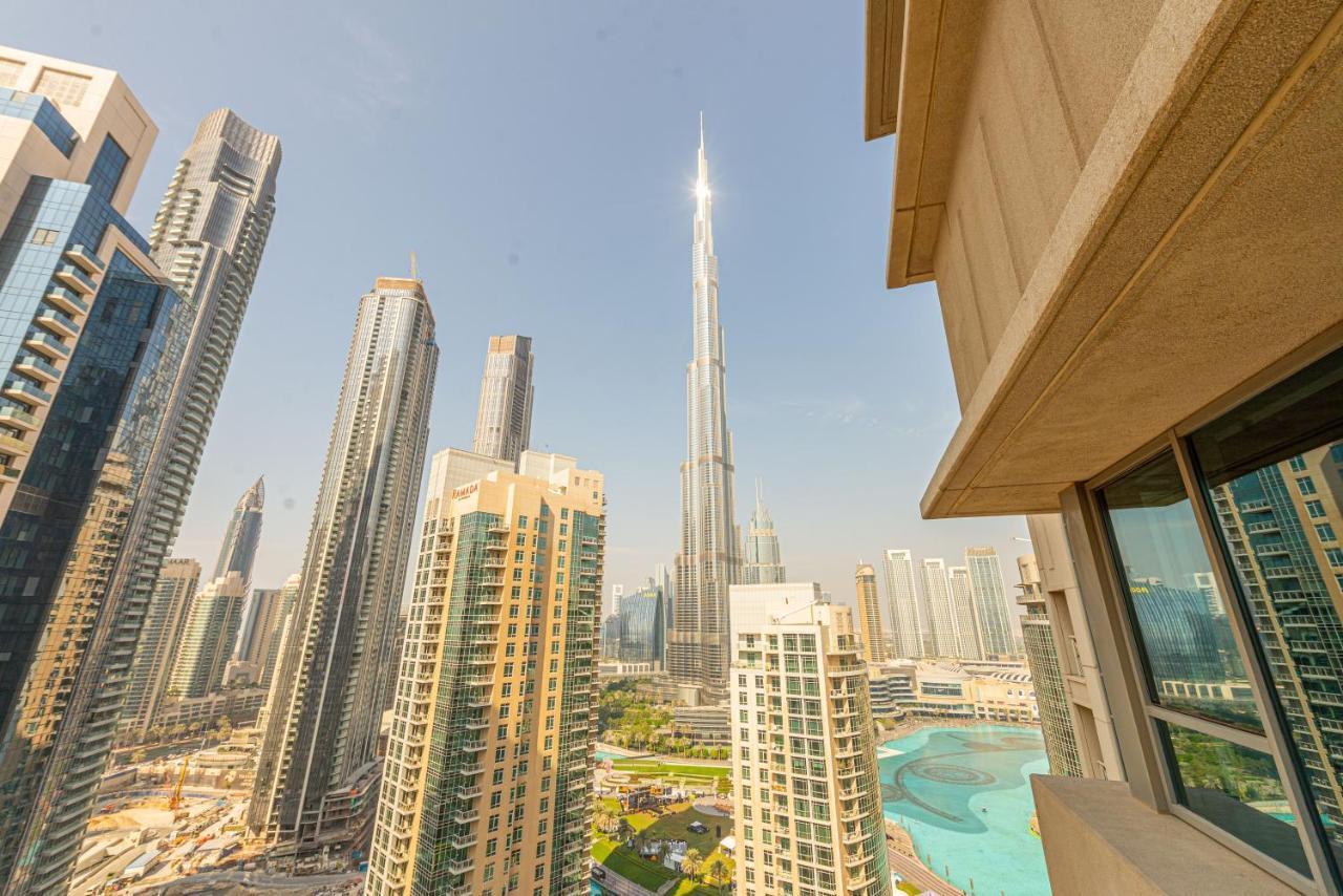 Apartment First Class 2br With Full Burj Khalifa And Fountain View Dubai