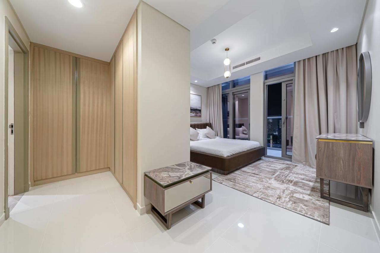 Paramount Midtown Deluxe 1 Bedroom With Full Burj-khalifa View Apartment