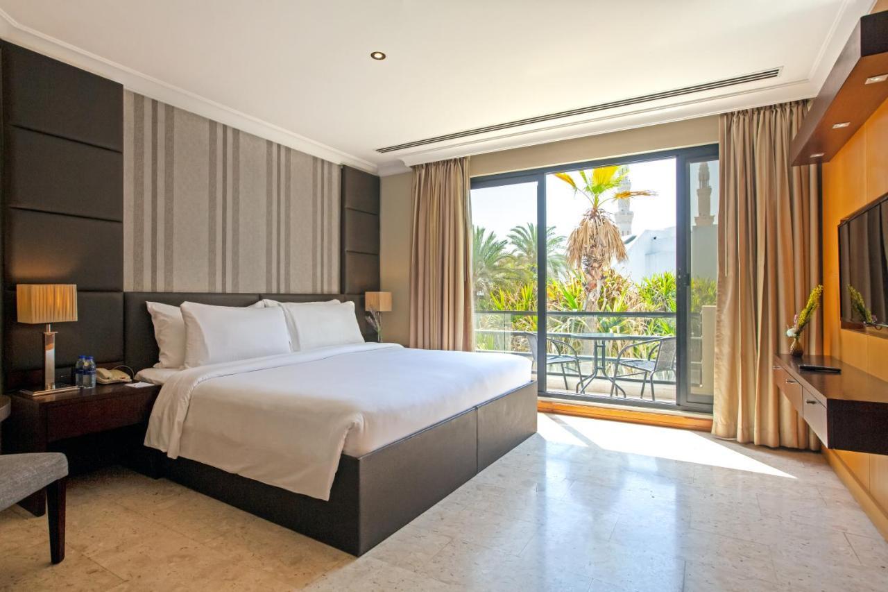 Marine & Resort 5*