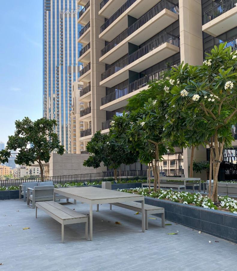 Apartment Higuests - Elegant With Terrace Minutes From Burj Khalifa