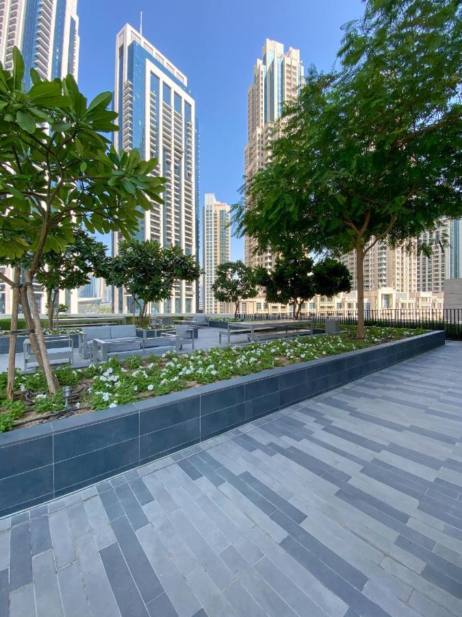 Higuests - Elegant With Terrace Minutes From Burj Khalifa
