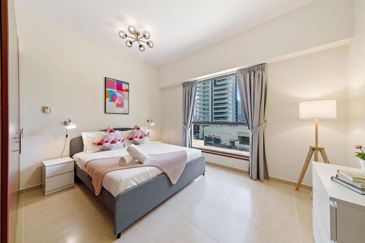 Daire Large Jbr 2br W/ Balcony / Heart Of Marina *