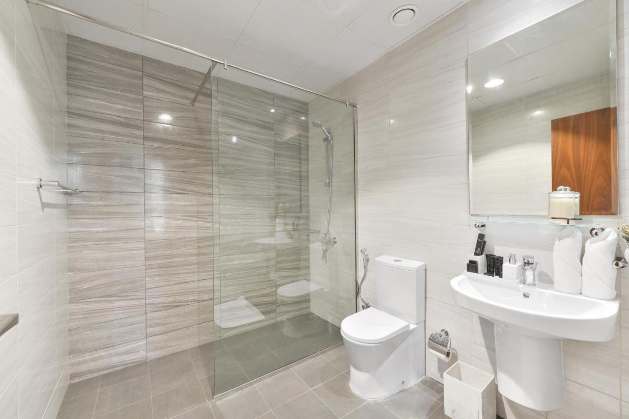 Dunya Tower - Downtown Luxury - 5 Min Walk To Mall!
