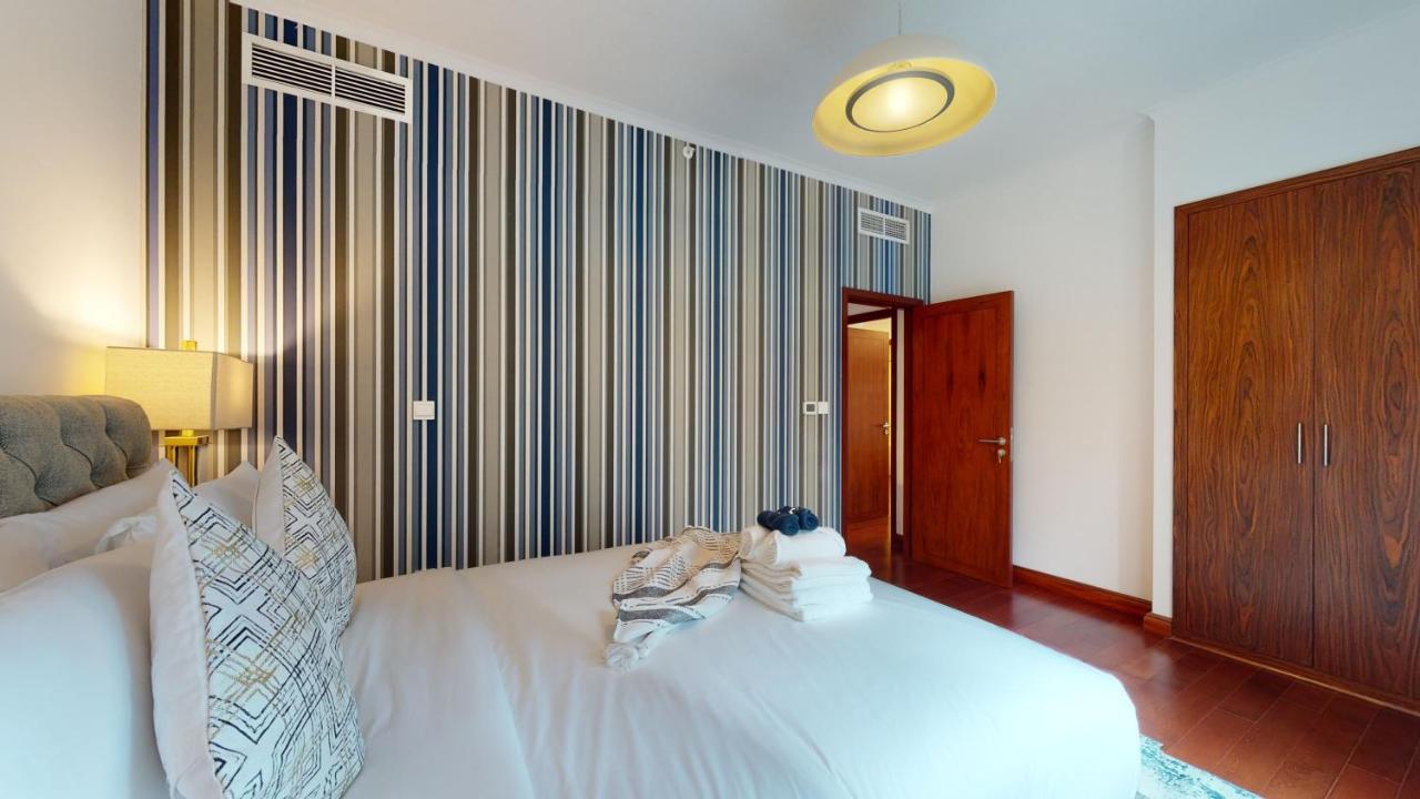 Apartamento Stylish 2-bed Burj Khalifa And Fountain Views Dubai