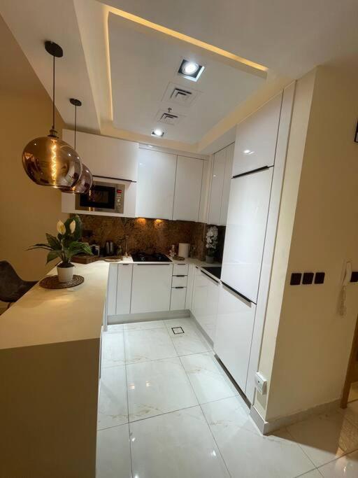 Luxury 5 Star 1 Bed Apartment