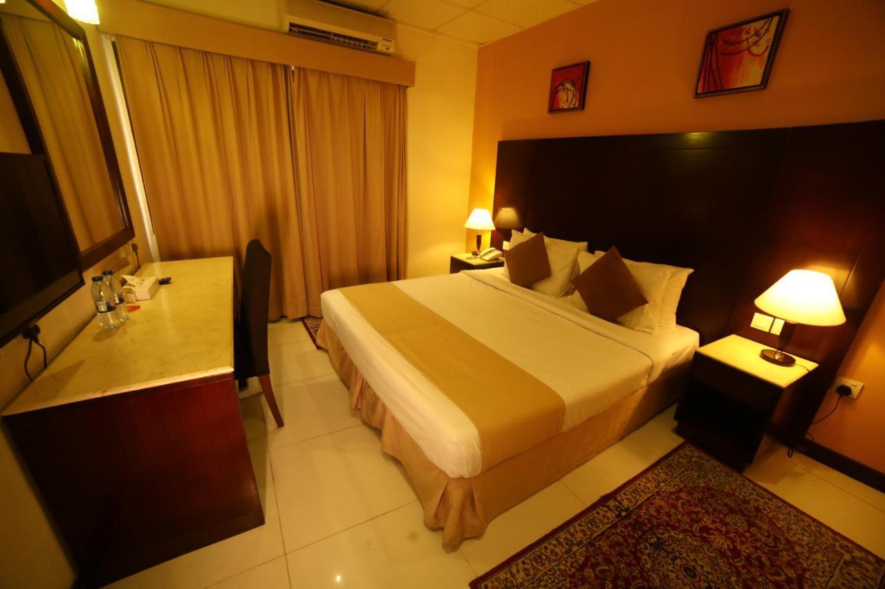 Hyde Park Hotel
