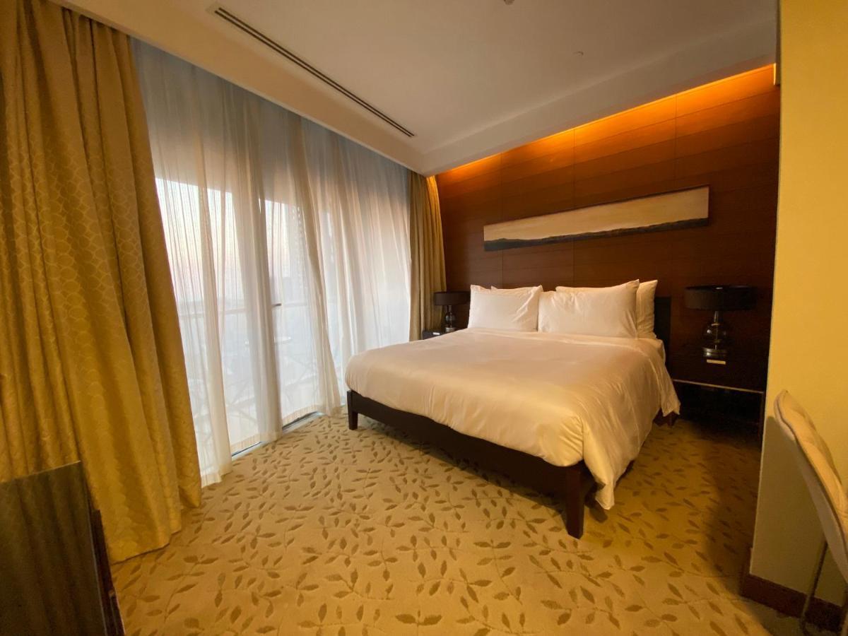 Superhost - Luxurious Apartment, 2-min From The Burj Khalifa - Address Mall Daire Dubai