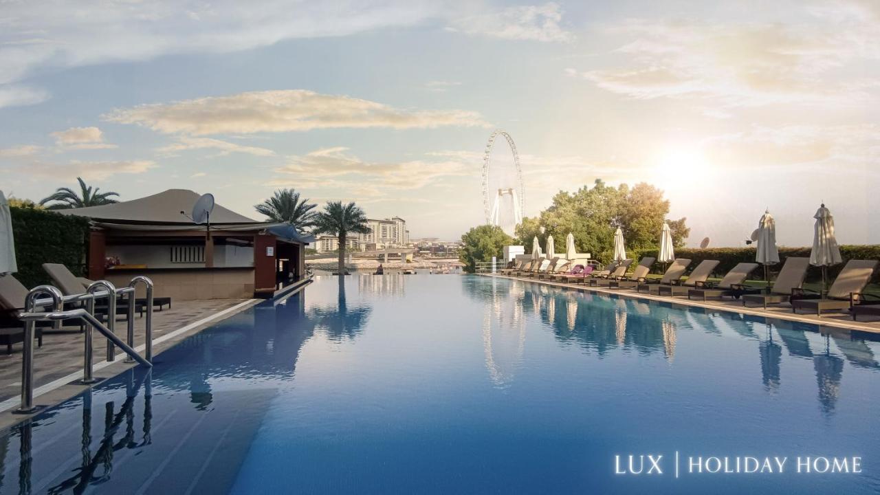 Daire Lux - The Jbr Eye