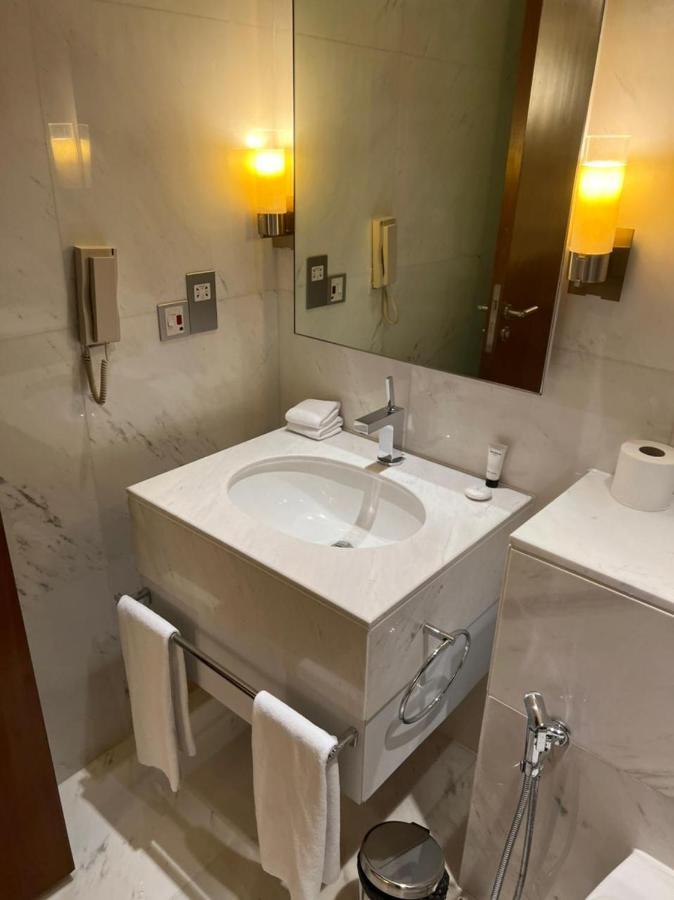 Address Mall Fashion Avenue 17 Floor Apartment