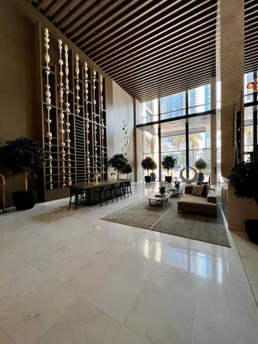 Apartment Luxurious 2 Bed Sleeps 6 In Downtown *