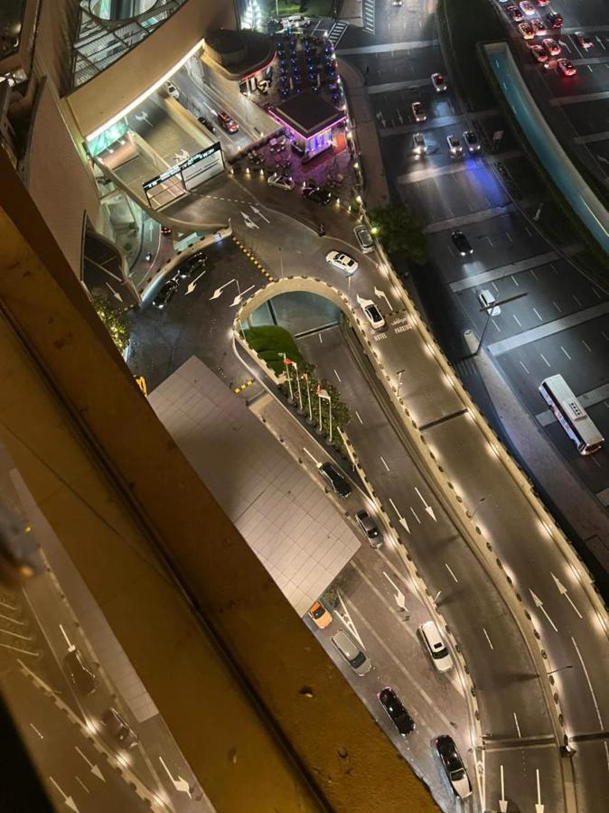 Address Mall Fashion Avenue 17 Floor Apartment *