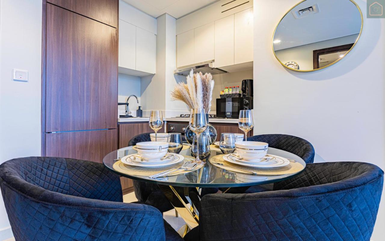 Onyx - Full Burj Khalifa View 2 Bedroom - Downtown Dubai