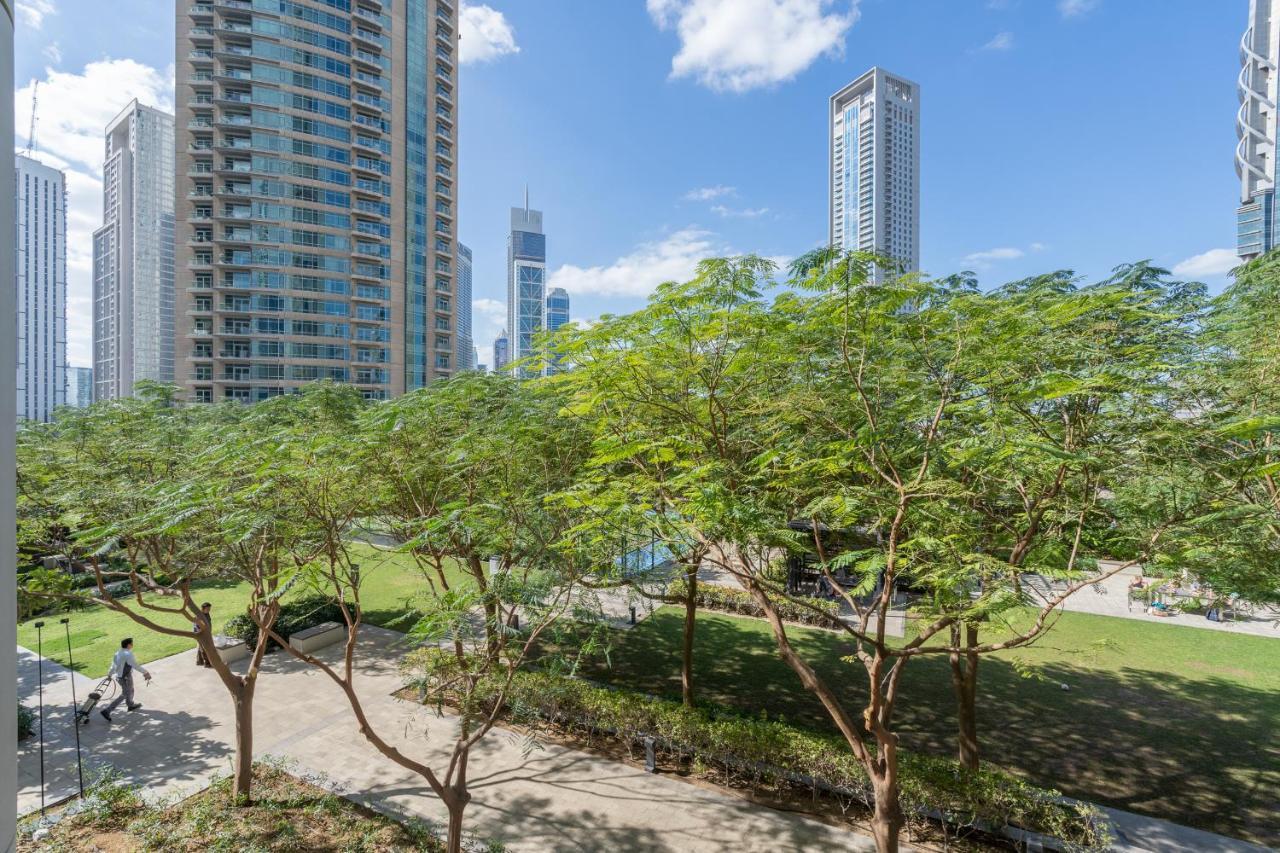 Trinity Holiday Homes - Burj Vista Downtown Daire Dubai