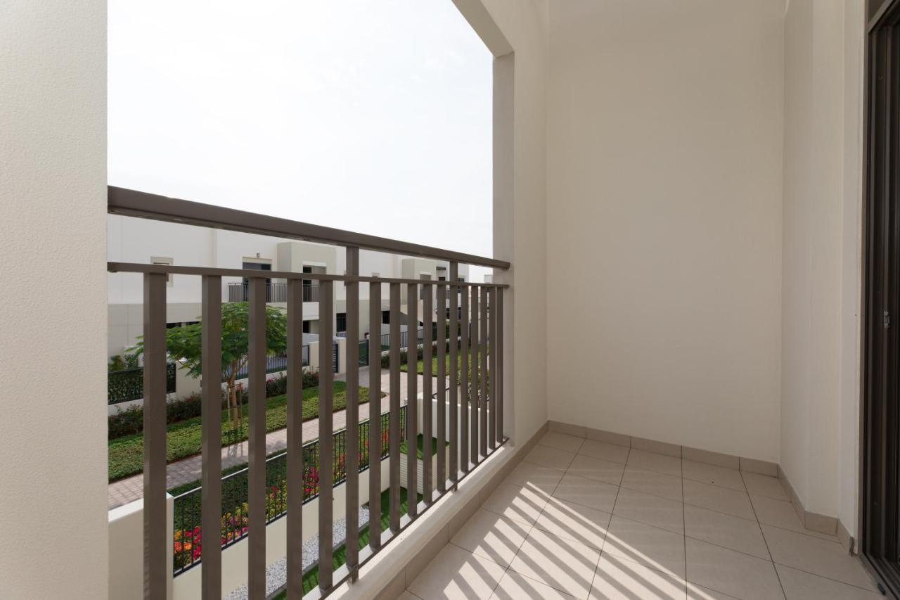 Stunning 4 Bedroom Townhouse In Townsquare