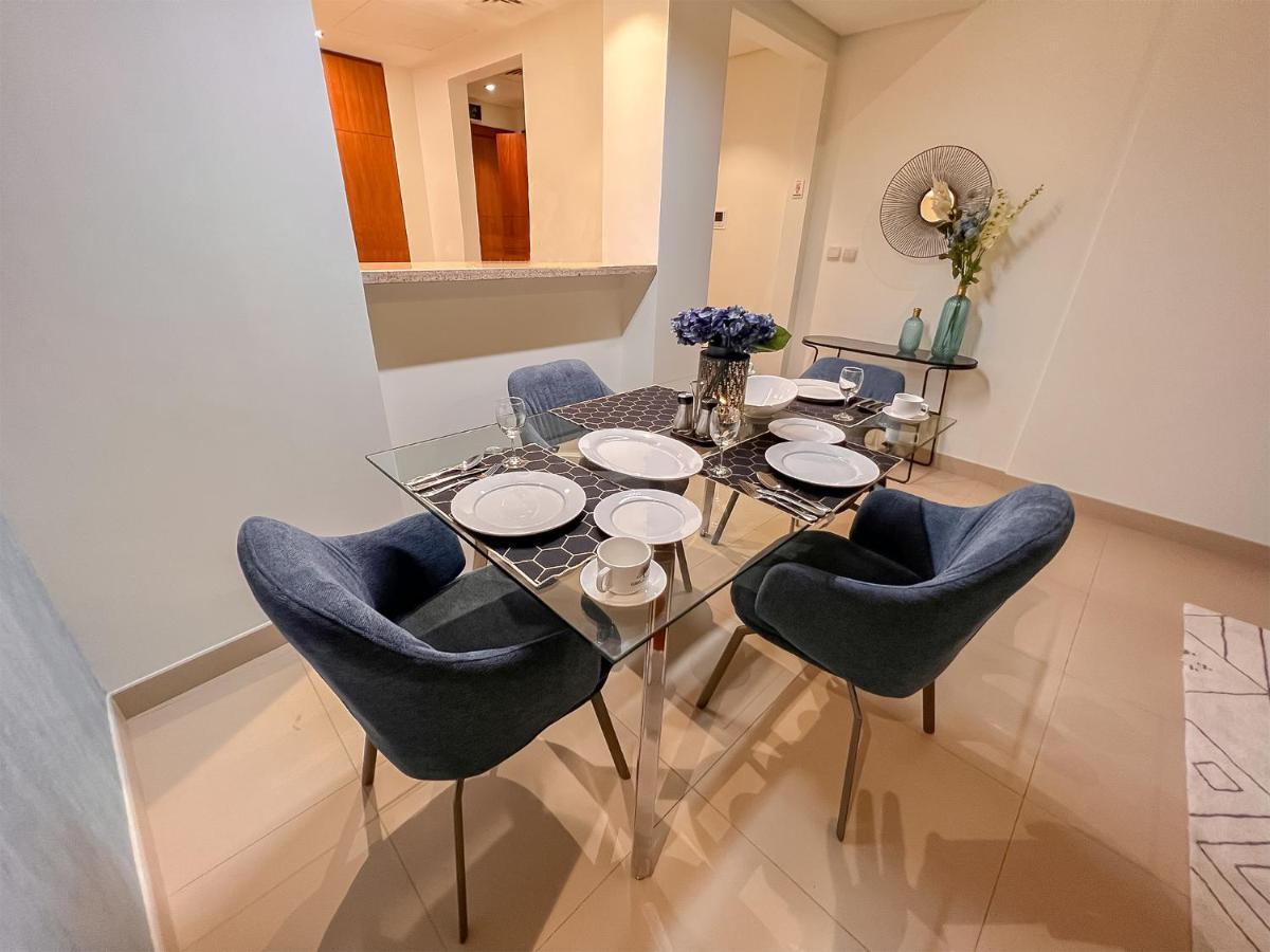 Cosmos Living Downtown Apartment *