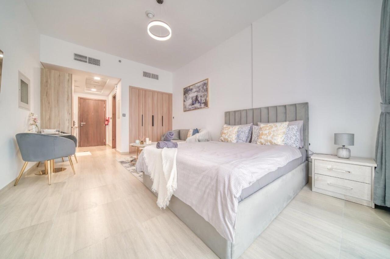 Modern Living Apartment Dubai