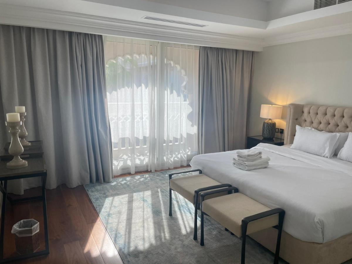 Rare Gem - 5 Bhk Taj Grandeur, Palm Jumeirah *
