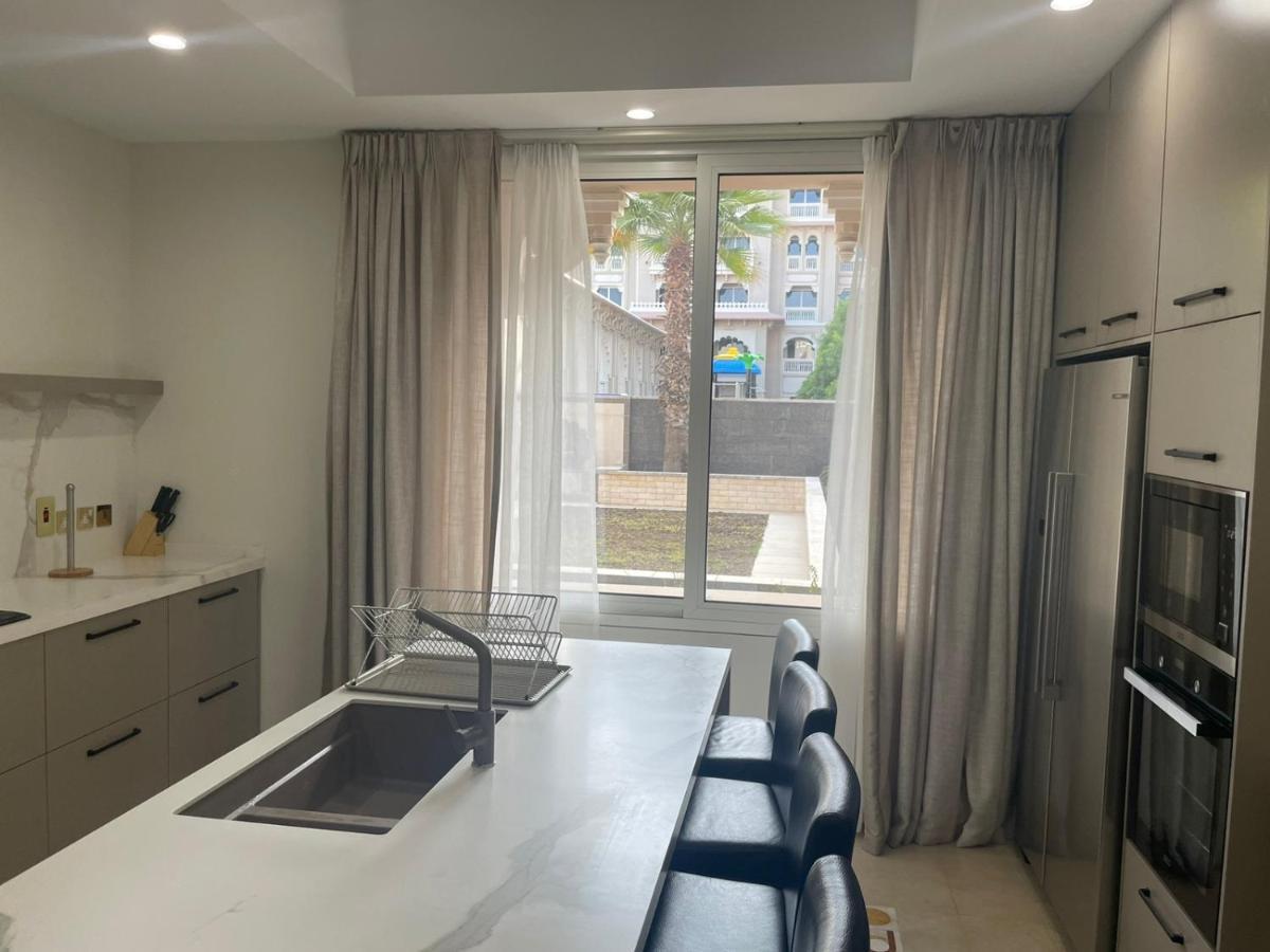 Rare Gem - 5 Bhk Taj Grandeur, Palm Jumeirah Dubai