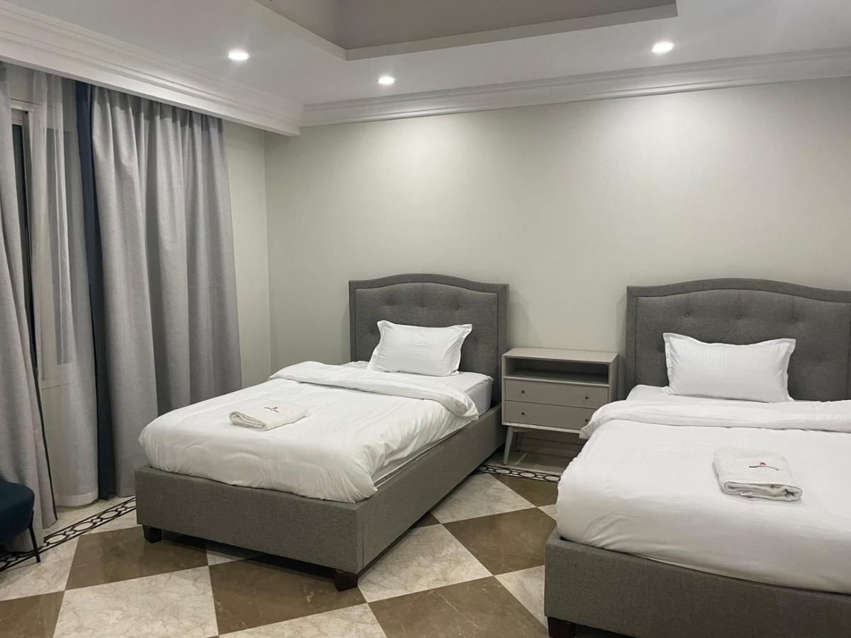 Rare Gem - 5 Bhk Taj Grandeur, Palm Jumeirah Dubai