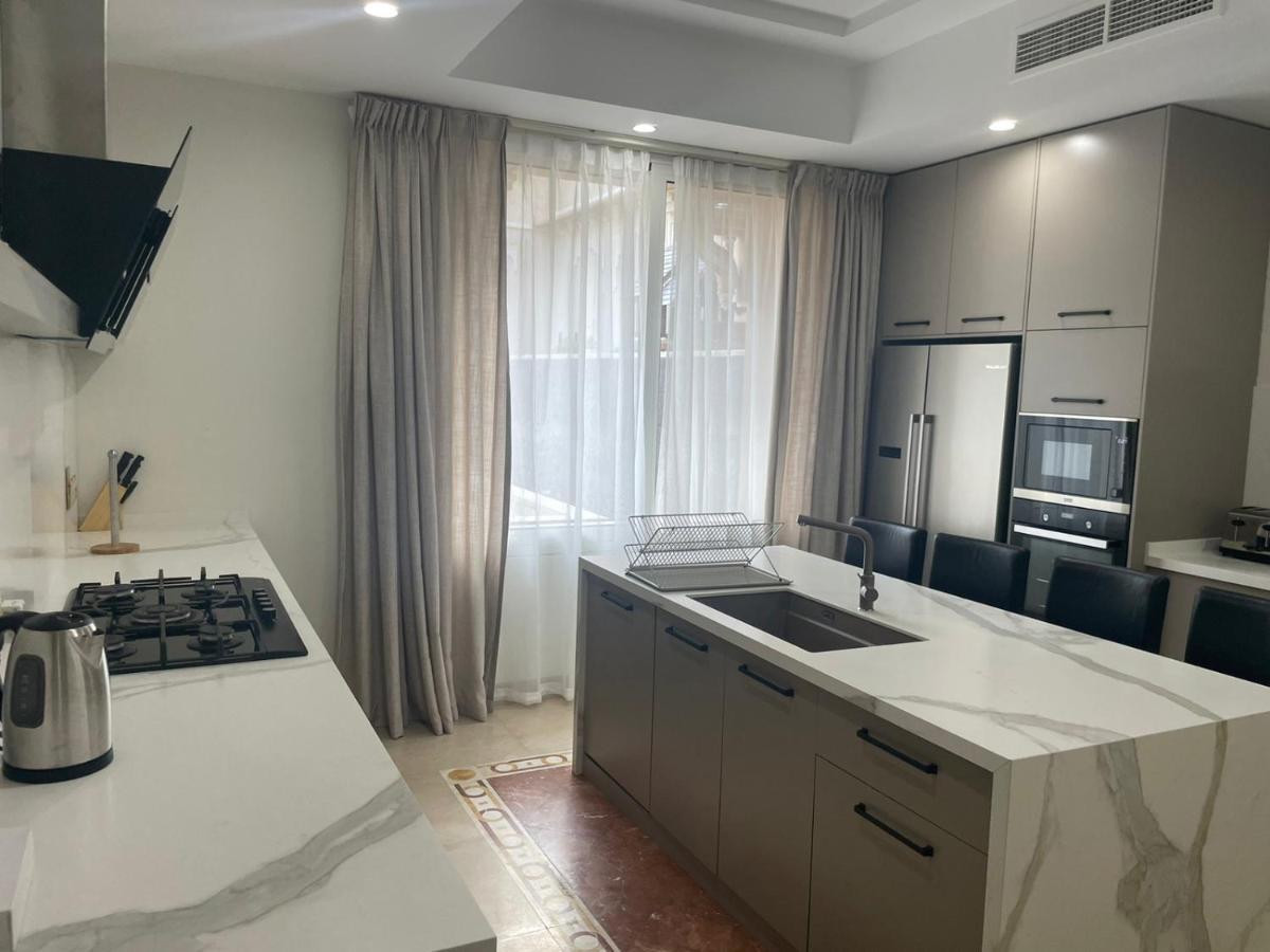 Villa Rare Gem - 5 Bhk Taj Grandeur, Palm Jumeirah