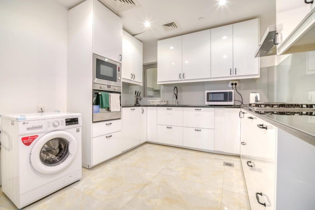 The Marina Penthouse Near Jbr 46th Floor