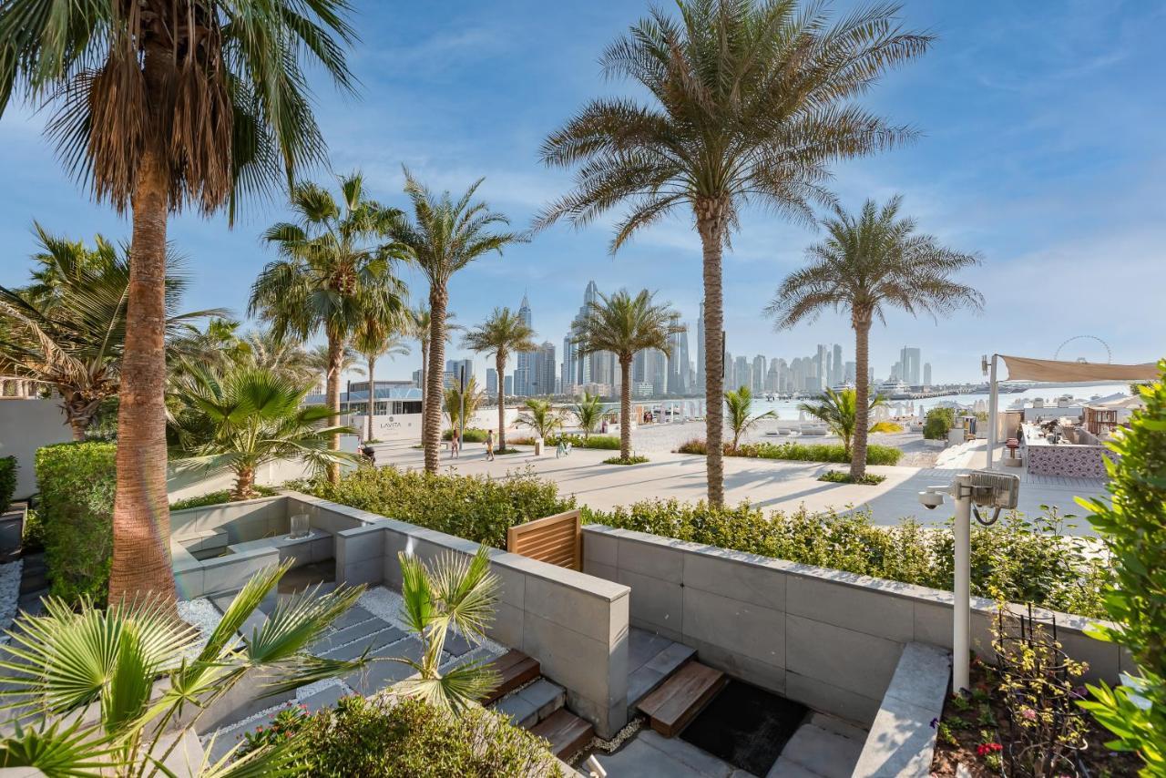 Five Palm Luxury Villa: Beachfront Retreat With Private Pool And Panoramic Views Villa