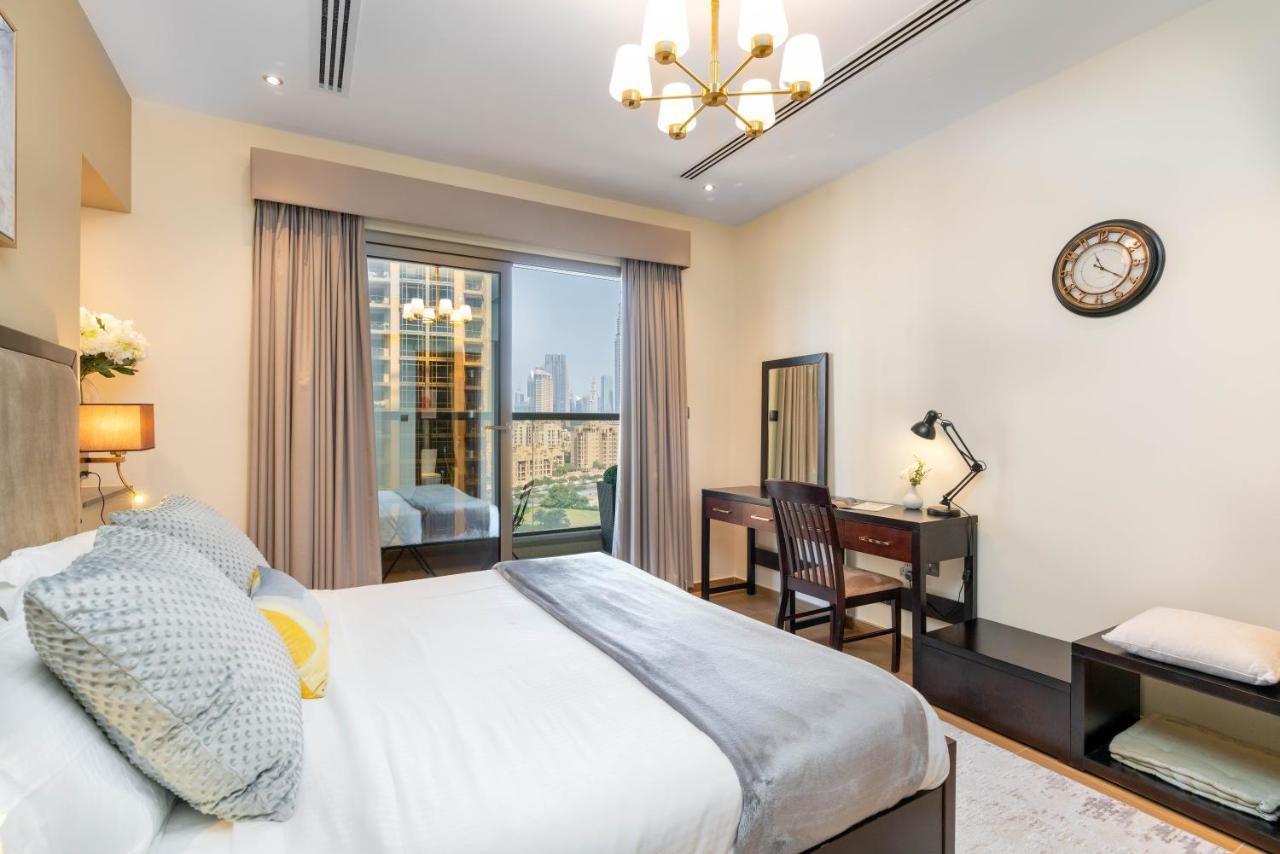 Ultimate / Downtown / Brand New / 5 Min Drive From Mall / Near Park Apartamento