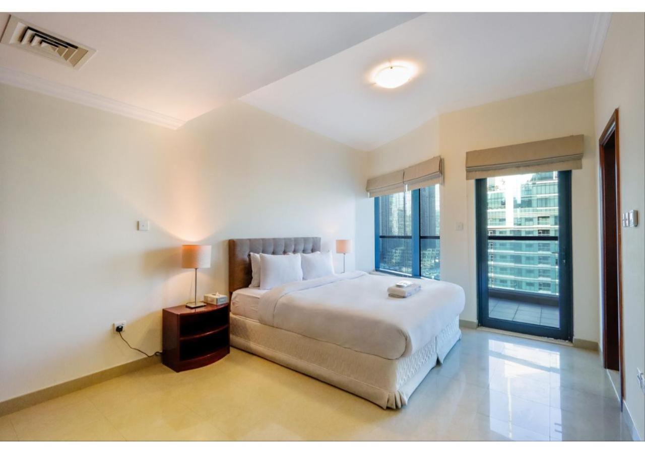 Apartment Spacious 3 Bedroom With Marina View - Near Marina Mall *